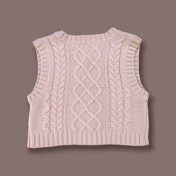 NWT Pacsun Cream Cropped Sweater Vest - Picture 3 of 4